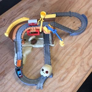 Thomas take-n-play Pirate’s Cove with extras